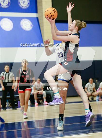 Thumbnail 2 in East vs West (Battle of the Valley All-Star Game) photogallery.