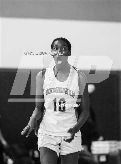 Thumbnail 2 in East vs West (Battle of the Valley All-Star Game) photogallery.
