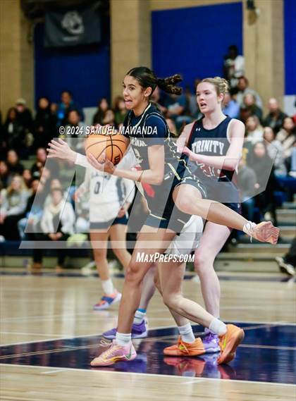 Thumbnail 2 in East vs West (Battle of the Valley All-Star Game) photogallery.