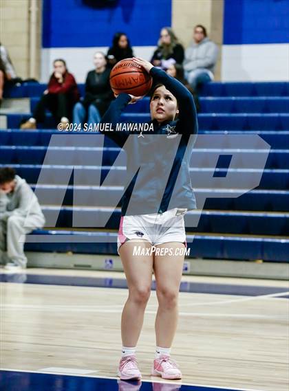 Thumbnail 2 in East vs West (Battle of the Valley All-Star Game) photogallery.