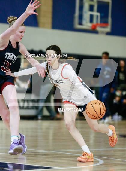 Thumbnail 3 in East vs West (Battle of the Valley All-Star Game) photogallery.