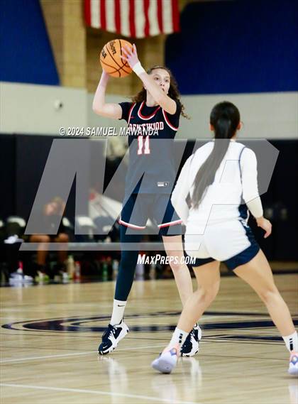 Thumbnail 2 in East vs West (Battle of the Valley All-Star Game) photogallery.