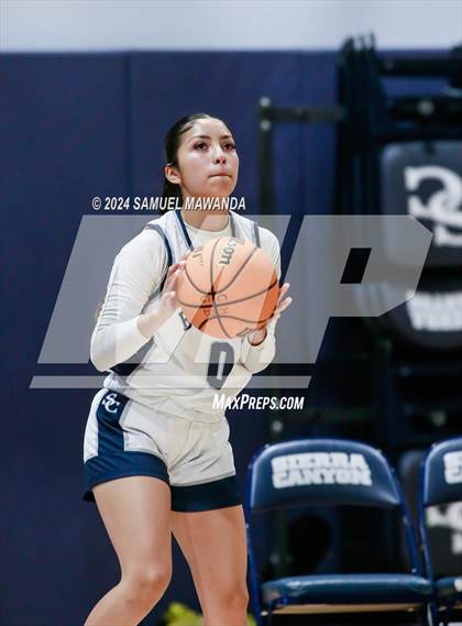 Thumbnail 1 in East vs West (Battle of the Valley All-Star Game) photogallery.