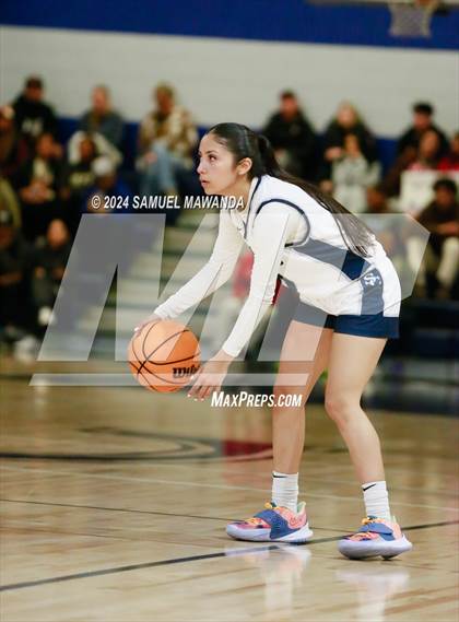 Thumbnail 2 in East vs West (Battle of the Valley All-Star Game) photogallery.