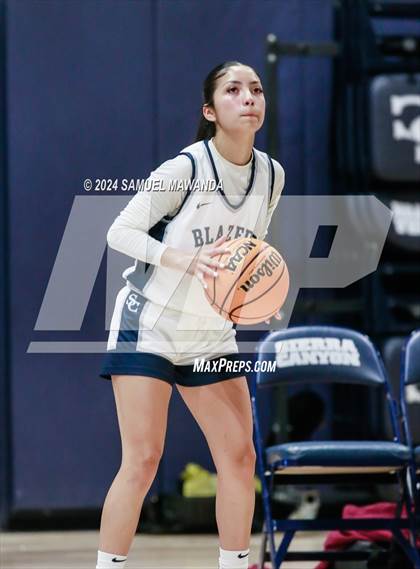 Thumbnail 3 in East vs West (Battle of the Valley All-Star Game) photogallery.