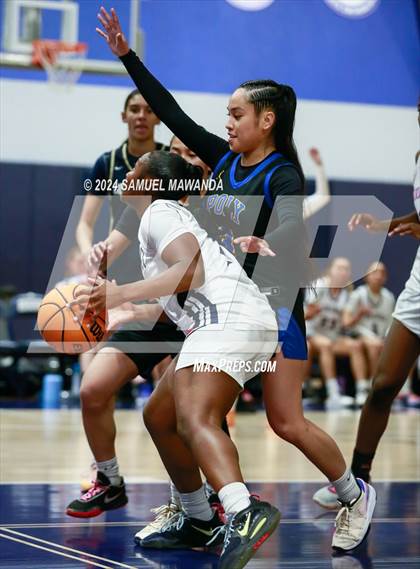 Thumbnail 3 in East vs West (Battle of the Valley All-Star Game) photogallery.