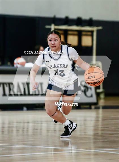 Thumbnail 2 in East vs West (Battle of the Valley All-Star Game) photogallery.