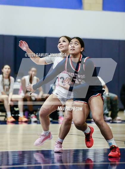 Thumbnail 1 in East vs West (Battle of the Valley All-Star Game) photogallery.