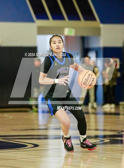 Thumbnail 3 in East vs West (Battle of the Valley All-Star Game) photogallery.