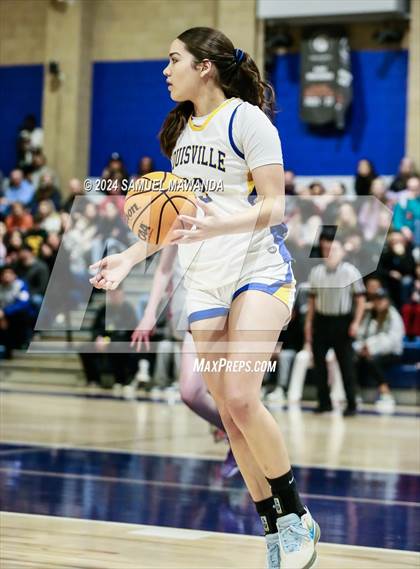 Thumbnail 1 in East vs West (Battle of the Valley All-Star Game) photogallery.