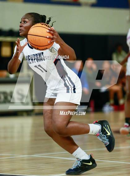 Thumbnail 1 in East vs West (Battle of the Valley All-Star Game) photogallery.
