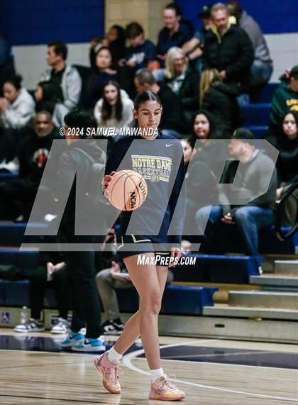 Thumbnail 1 in East vs West (Battle of the Valley All-Star Game) photogallery.