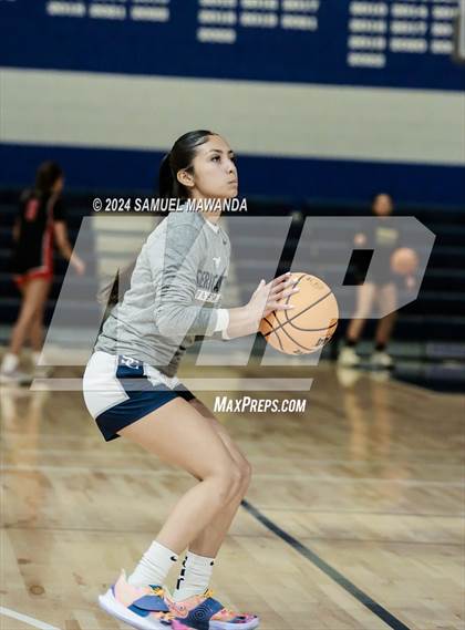 Thumbnail 2 in East vs West (Battle of the Valley All-Star Game) photogallery.