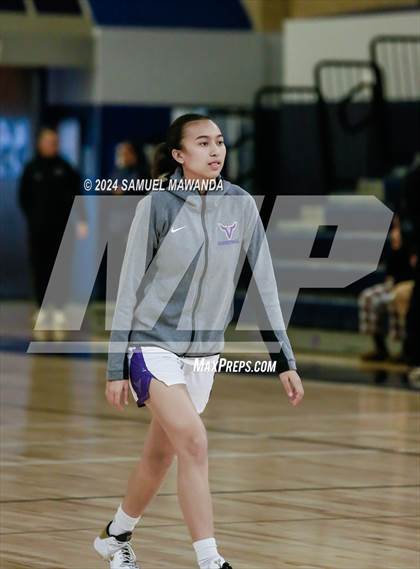 Thumbnail 3 in East vs West (Battle of the Valley All-Star Game) photogallery.