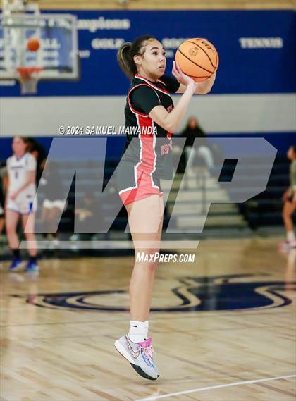 Thumbnail 1 in East vs West (Battle of the Valley All-Star Game) photogallery.