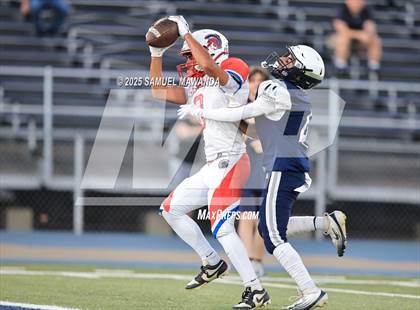 Thumbnail 3 in Faith Baptist vs Milken photogallery.