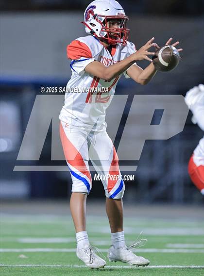 Thumbnail 2 in Faith Baptist vs Milken photogallery.