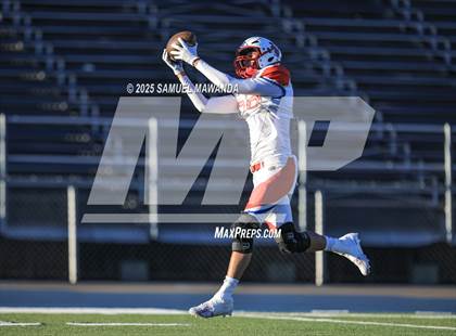 Thumbnail 2 in Faith Baptist vs Milken photogallery.