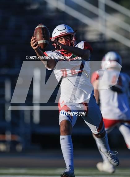 Thumbnail 2 in Faith Baptist vs Milken photogallery.