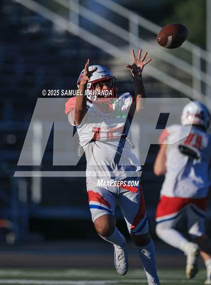 Thumbnail 1 in Faith Baptist vs Milken photogallery.