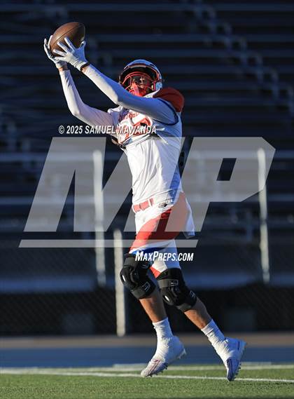 Thumbnail 1 in Faith Baptist vs Milken photogallery.