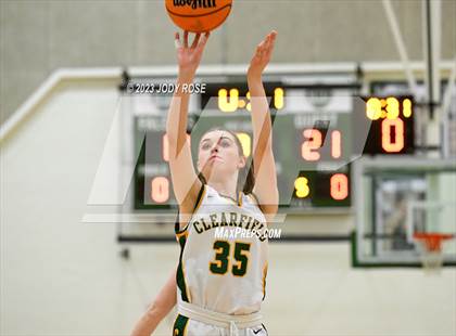Thumbnail 2 in Clearfield vs Farmington photogallery.