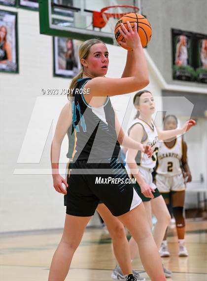 Thumbnail 3 in Clearfield vs Farmington photogallery.