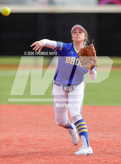 Thumbnail 1 in Wylie vs Brock (Brock Classic) photogallery.