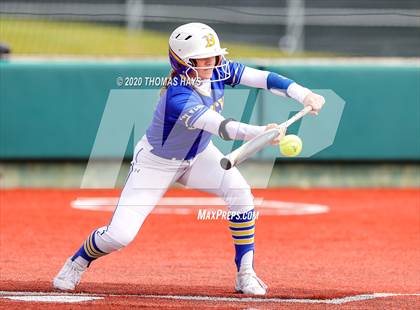 Thumbnail 3 in Wylie vs Brock (Brock Classic) photogallery.