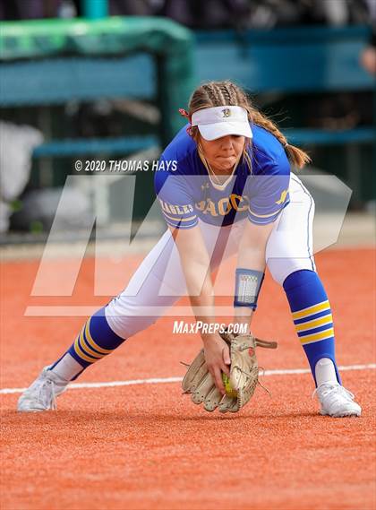 Thumbnail 2 in Wylie vs Brock (Brock Classic) photogallery.
