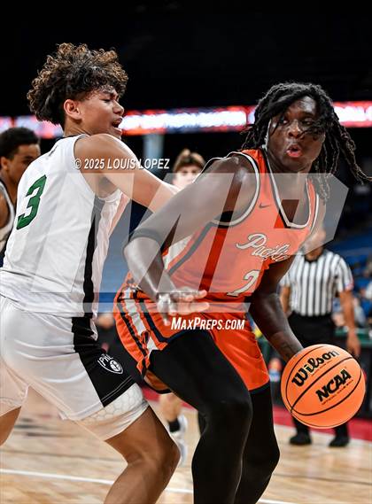 Thumbnail 2 in Pacifica Christian vs. Fairmont Prep (CIF SS DIV 2AA Championship) photogallery.