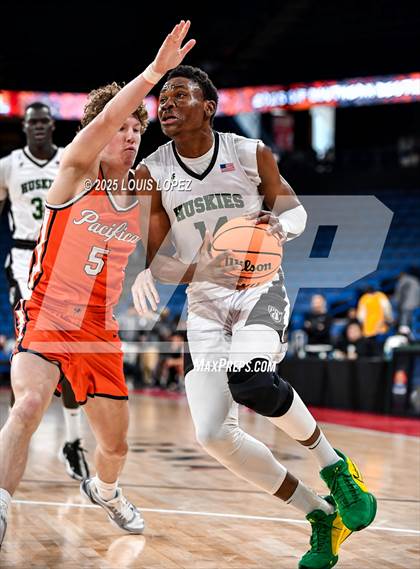 Thumbnail 2 in Pacifica Christian vs. Fairmont Prep (CIF SS DIV 2AA Championship) photogallery.
