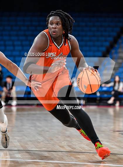 Thumbnail 1 in Pacifica Christian vs. Fairmont Prep (CIF SS DIV 2AA Championship) photogallery.