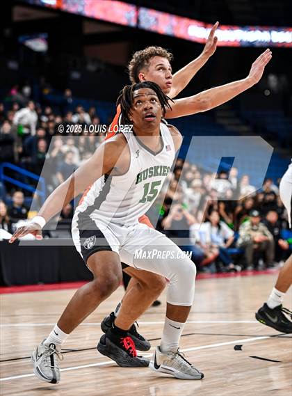 Thumbnail 3 in Pacifica Christian vs. Fairmont Prep (CIF SS DIV 2AA Championship) photogallery.