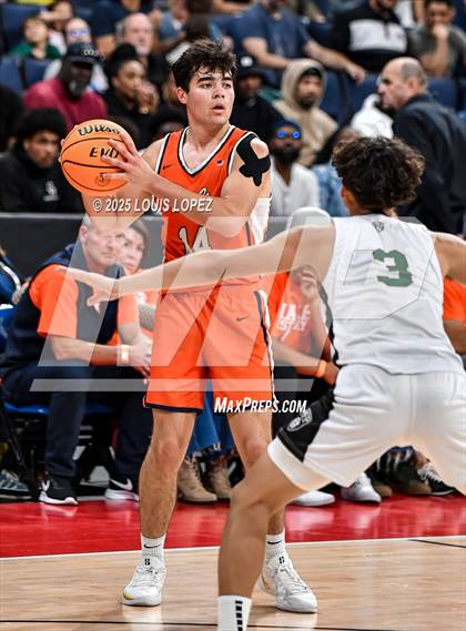 Thumbnail 3 in Pacifica Christian vs. Fairmont Prep (CIF SS DIV 2AA Championship) photogallery.