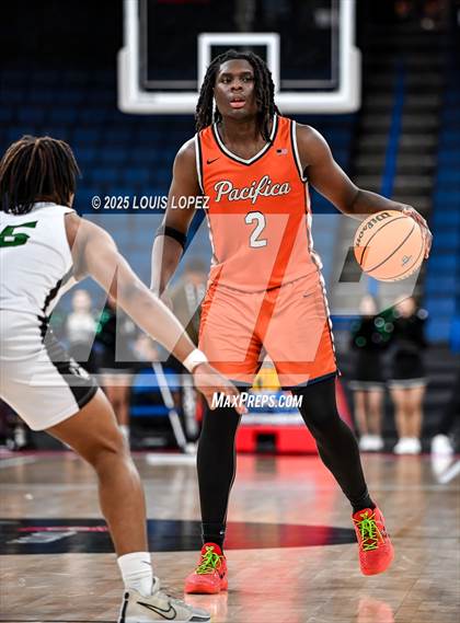 Thumbnail 1 in Pacifica Christian vs. Fairmont Prep (CIF SS DIV 2AA Championship) photogallery.
