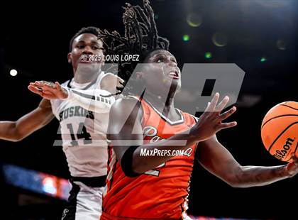 Thumbnail 2 in Pacifica Christian vs. Fairmont Prep (CIF SS DIV 2AA Championship) photogallery.