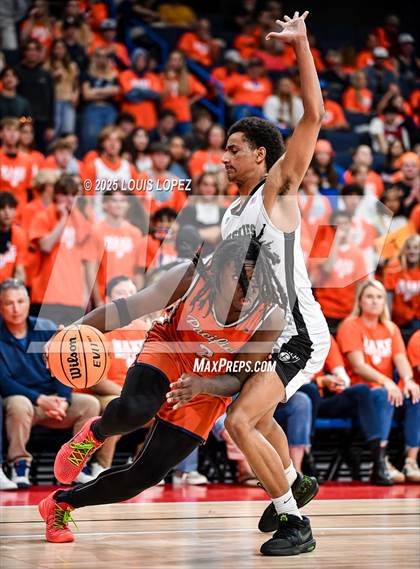 Thumbnail 3 in Pacifica Christian vs. Fairmont Prep (CIF SS DIV 2AA Championship) photogallery.