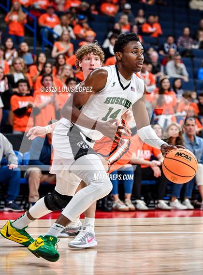 Thumbnail 2 in Pacifica Christian vs. Fairmont Prep (CIF SS DIV 2AA Championship) photogallery.