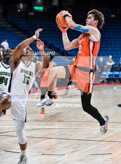 Thumbnail 3 in Pacifica Christian vs. Fairmont Prep (CIF SS DIV 2AA Championship) photogallery.