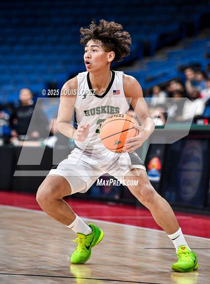 Thumbnail 3 in Pacifica Christian vs. Fairmont Prep (CIF SS DIV 2AA Championship) photogallery.