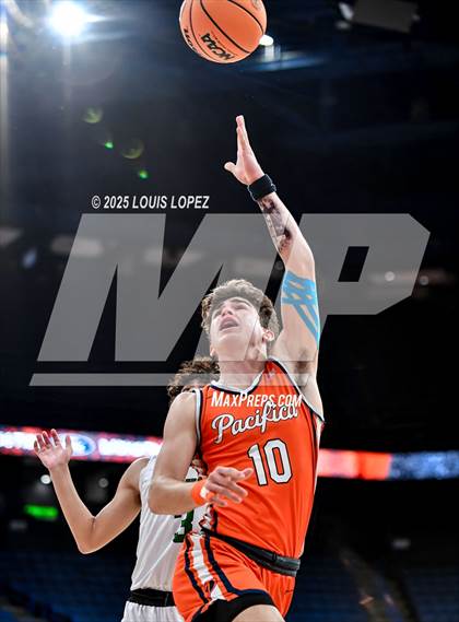 Thumbnail 1 in Pacifica Christian vs. Fairmont Prep (CIF SS DIV 2AA Championship) photogallery.