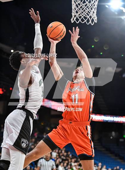 Thumbnail 3 in Pacifica Christian vs. Fairmont Prep (CIF SS DIV 2AA Championship) photogallery.