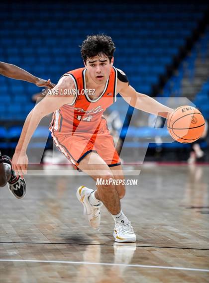 Thumbnail 3 in Pacifica Christian vs. Fairmont Prep (CIF SS DIV 2AA Championship) photogallery.