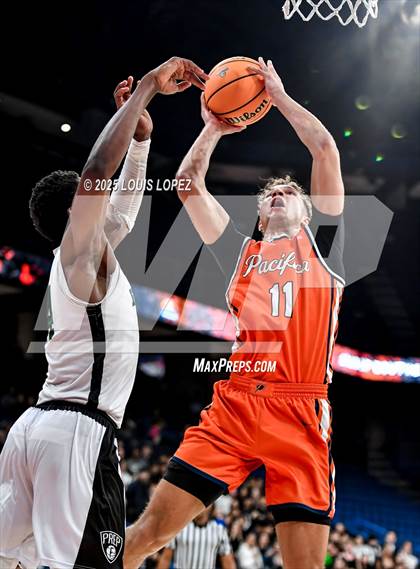 Thumbnail 2 in Pacifica Christian vs. Fairmont Prep (CIF SS DIV 2AA Championship) photogallery.