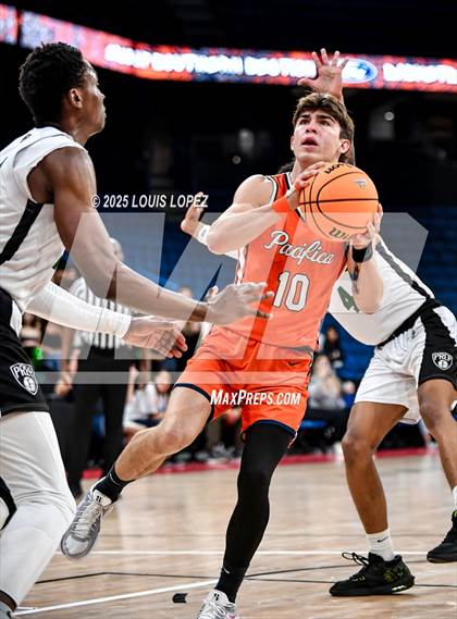Thumbnail 2 in Pacifica Christian vs. Fairmont Prep (CIF SS DIV 2AA Championship) photogallery.