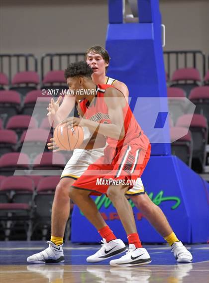 Thumbnail 1 in Westchester vs. Westbury Christian (Tarkanian Classic) photogallery.