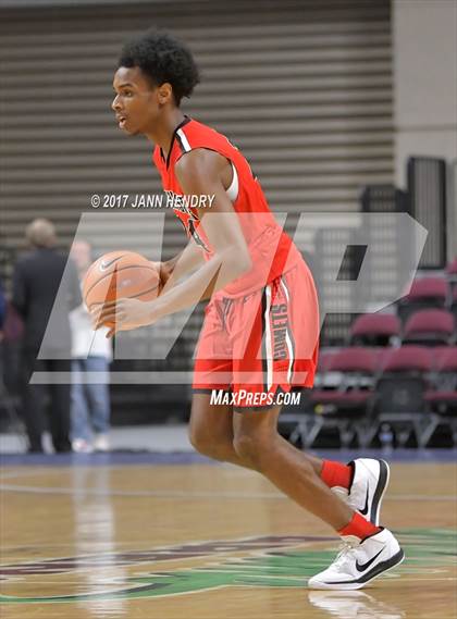 Thumbnail 2 in Westchester vs. Westbury Christian (Tarkanian Classic) photogallery.