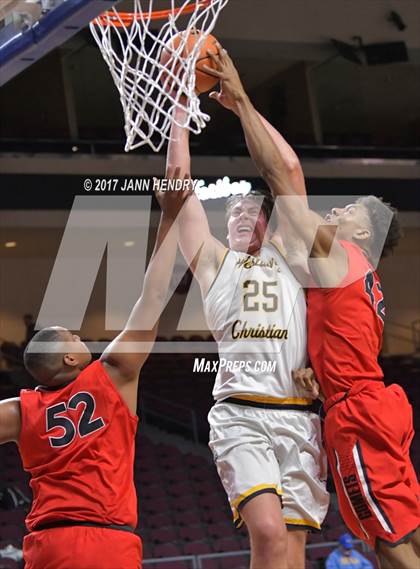 Thumbnail 2 in Westchester vs. Westbury Christian (Tarkanian Classic) photogallery.