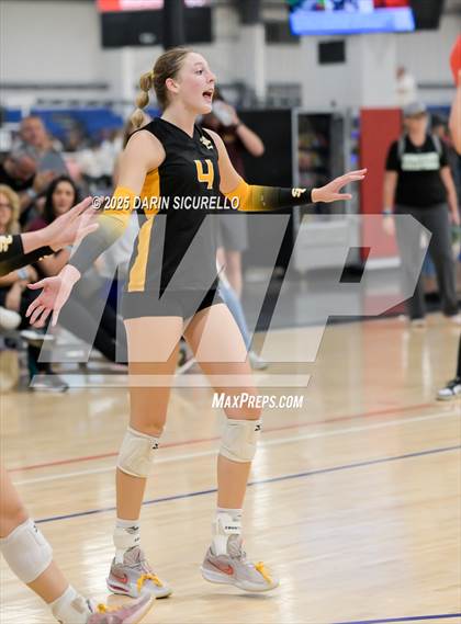 Thumbnail 1 in Desert Hills vs. Salpointe Catholic (Nike Tournament of Champions – Southwest) photogallery.